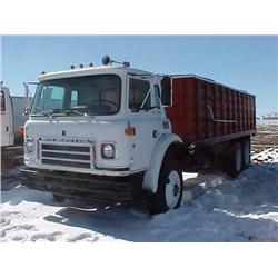 1981 IHC CARGOSTAR 1950 B CAB OVER GRAIN TRUCK,