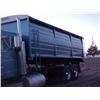 Image 2 : 1984 PETERBILT 359 TWIN-SCREW GRAIN TRUCK