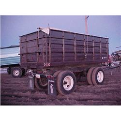 1975 MAVERICK 16' STIFF POLE SPREAD AXLE PUP TRAILER