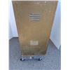 Image 5 : *** Metal Filing Cabinet - Three Drawer - 26" x 20" x 41" - CANNOT SHIP, As Is