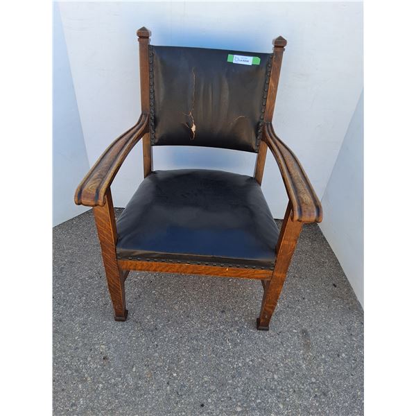 * Imperial Style Wooden Antique Chair w/Leather Seat - 25" x 36" Back Rest Height x 20" Deep - CANNO