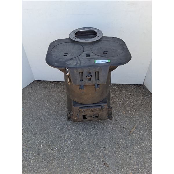 *** Dorco Cast Iron Wood Stove w/Base - 23.5" Tall x 20" Wide x 21" Deep - CANNOT SHIP, As Is