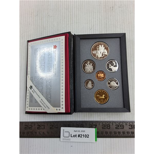 Canadian Mint Book of 1990 Canadian Coins