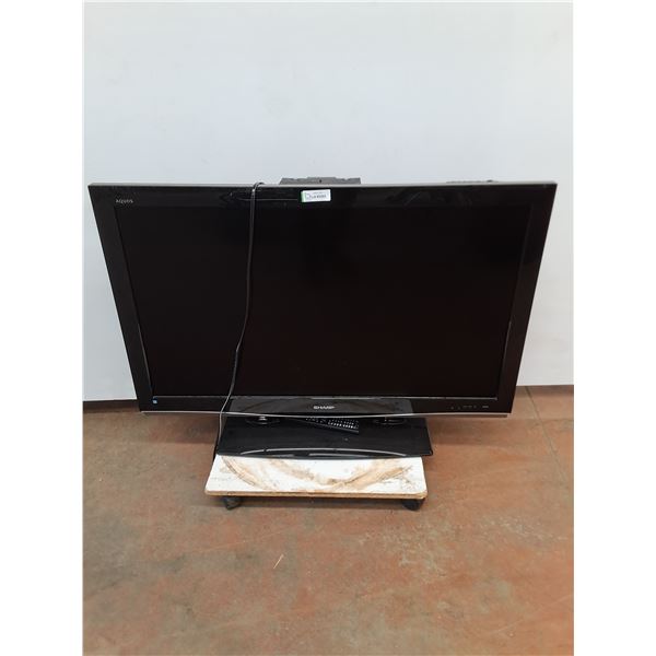 * Sharp Aquos 46" Flat Screen TV with Remote  - Tested - Cannot Ship!