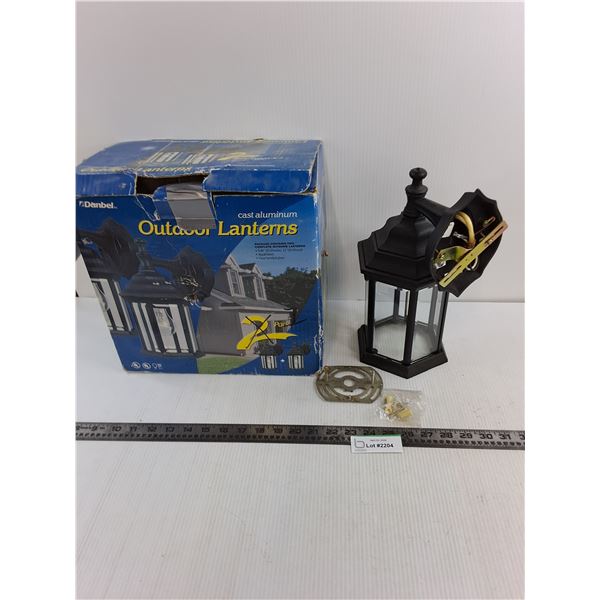 Outdoor Cast Aluminum Lantern