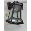 Image 3 : Outdoor Cast Aluminum Lantern