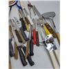 Image 3 : Kitchen Utensils Lot (Mostly Steak Knives)