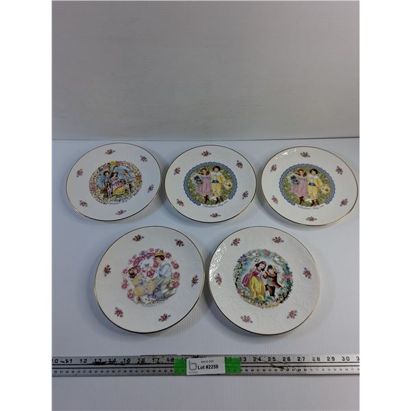 Royal Doulton Valentines Day Decorative Plates