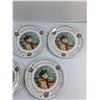 Image 3 : Royal Doulton Christmas Decorative Plates