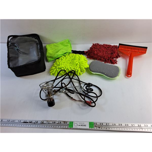 Electric Clamp Light and Cleaning Supplies