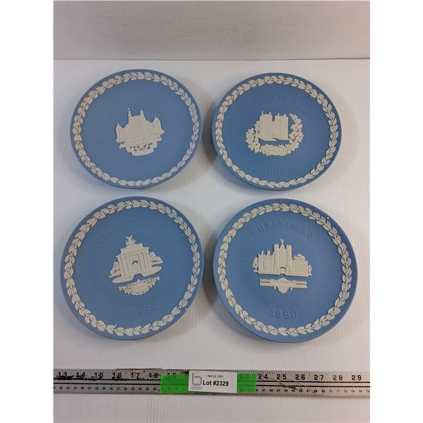 (4) Decorative Christmas Plates