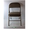 Image 1 : Folding Cushioned Chair 31" Tall