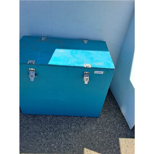 *** Wooden Teal Storage Crate - 32.5" x 18.5" x 26.5" - CANNOT SHIP, As Is