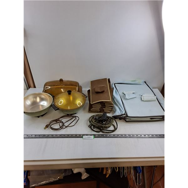 Electric Bread & Bun Warmers - Untested, Foldable Shoe & Clothing Hanger Racks