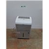 Image 1 : *Classic Air Dehumidifier - Tested - 23 x 15 x 11"