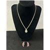 Image 8 : Beautifu Lot Of Stunning Vintage Rhinestone Necklaces & Earrings