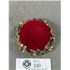 Image 2 : Vintage Grasco Red Velvet/Goldtone Metal Pin Cushion, Pat Penndant Thimble and Magnifying Pendant