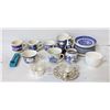 Image 1 : FINE BONE CHINA BLUE+WHITE DESIGN TEA CUPS+SAUCERS