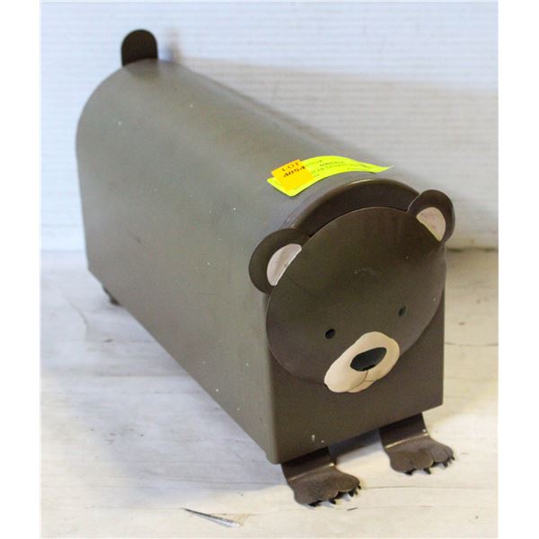 METAL BEAR DESIGN VINTAGE MAILBOX