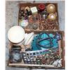 Image 1 : TWO BOXES OF DECORATIVE ITEMS