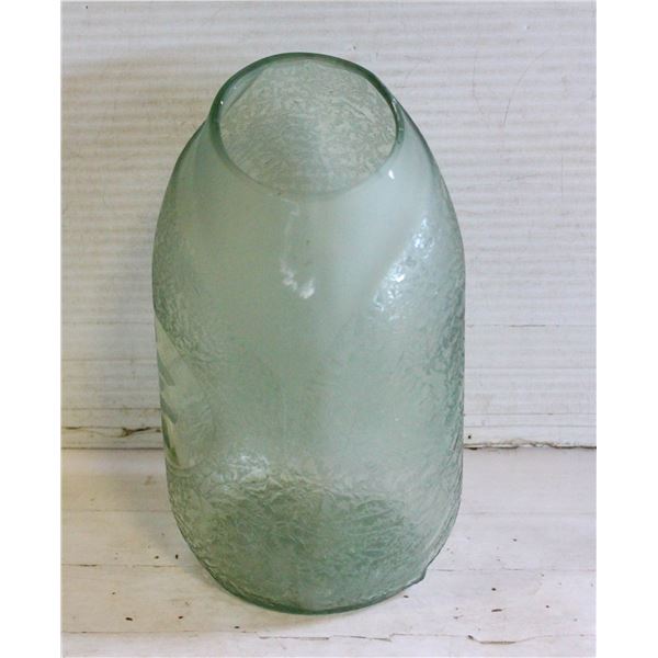 GLASS INUKSHUK VASE 8"