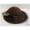 Image 1 : VINTAGE DOE SKIN FELT 100% WOOL BOUTIQUE