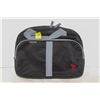 Image 1 : RICARDO HANGING/FOLDING TRAVEL BAG