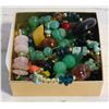 Image 1 : ESTATE JADE/STONE & MISC JEWELRY TOGETHER-ESTATE