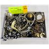 Image 1 : ESTATE PERFUME BOTTLE NECKLACE & VINTAGE MIX