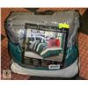 Image 1 : NEW ESCA LUXURY 7 PIECE COMFORTER SET - CAL KING