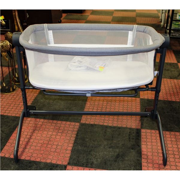 NEWLY ASSEMBLED FIXTURES KINGDOM BABY BASSINET &