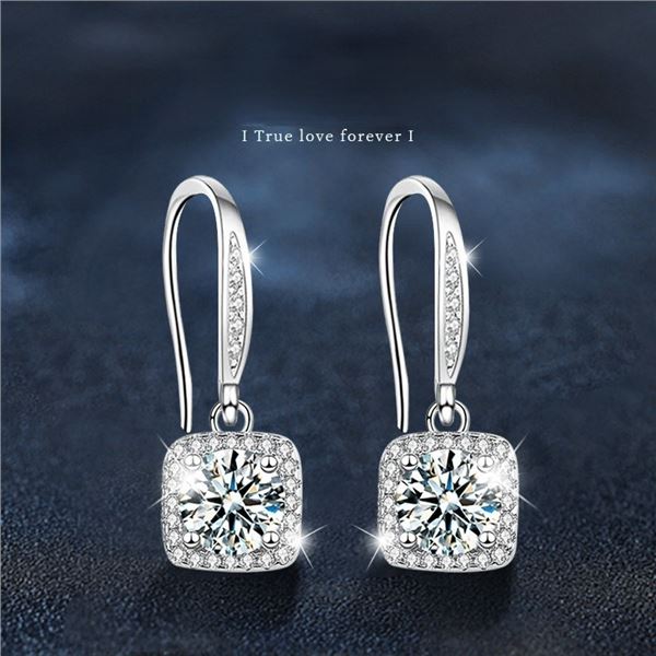 1 CT GRA CERTIFIED SQUARE STYLE ROUND BRILLIANT