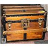 Image 1 : SMALL CHEST FILLED WITH VINTAGE TOYS