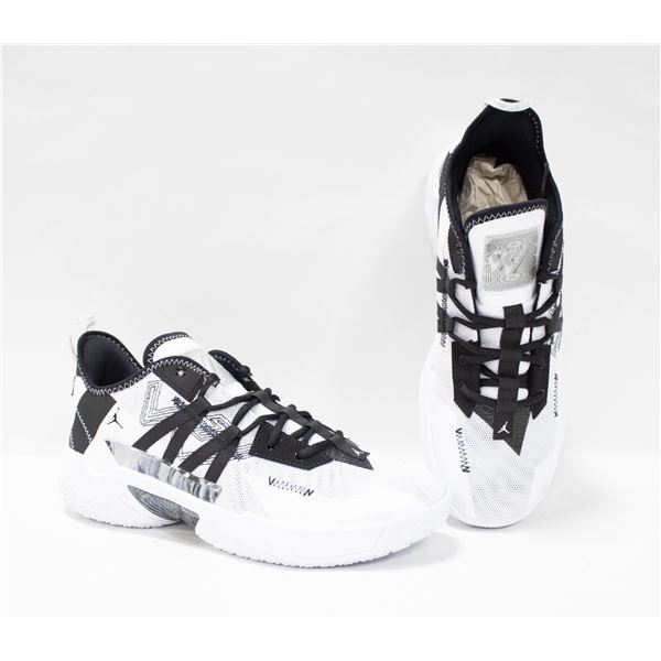 NEW JORDAN 1 TAKE II SIZE 11