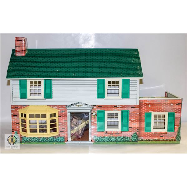 VINTAGE MARX TIN DOLLHOUSE 1950'S AND FURNITURE