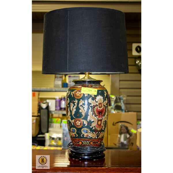 LAMP 25" TALL
