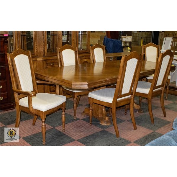 SOLID WOOD SCALLOPED EDGE DINING TABLE WITH LEAF