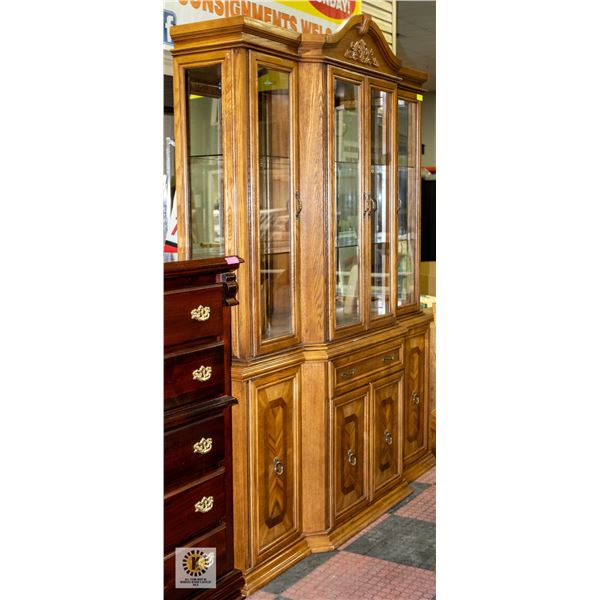 SOLID WOOD SCALLOPED EDGE BUFFET AND HUTCH
