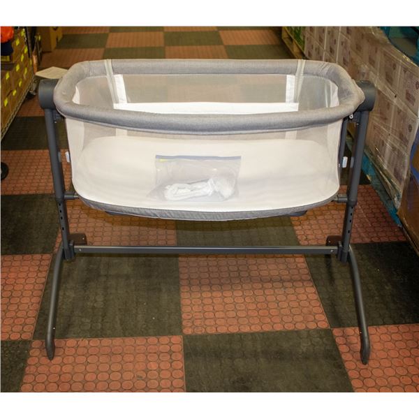 NEWLY ASSEMBLED FIXTURES KINGDOM BABY BASSINET &