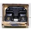 Image 2 : ANTIQUE VIEW MASTER WITH BOX & SLIDES