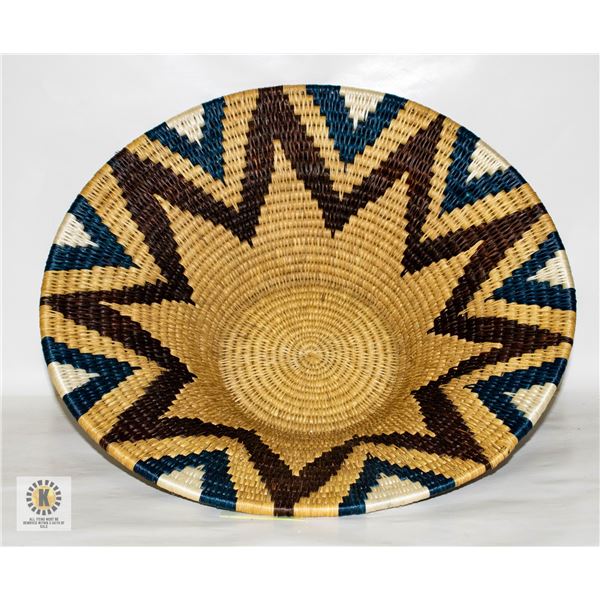 18 INCH WOVEN LAVUMISA BASKET