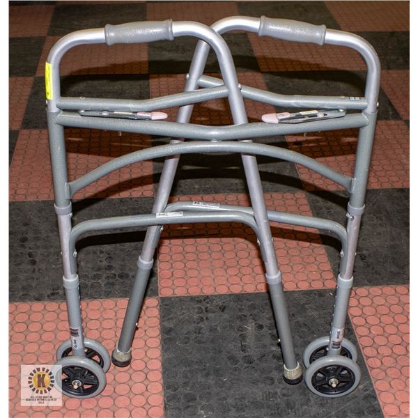 FOLDING WALKER WITH WHEELS