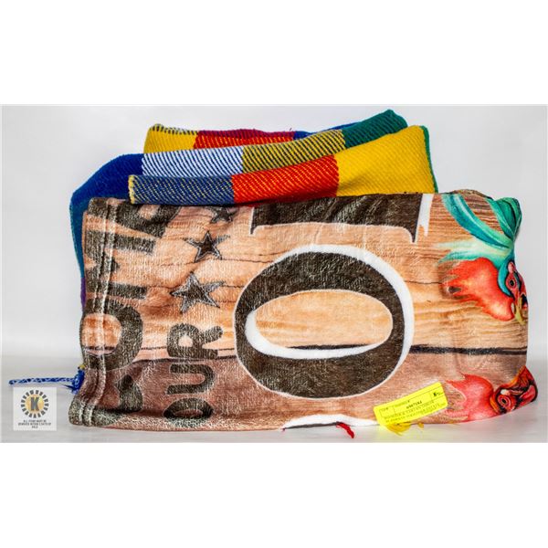 ROOSTER & TARTAN THROW BLANKETS TOGETHER-ESTATE