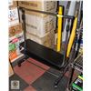 Image 1 : ADJUSTABLE CLOTHING RACK