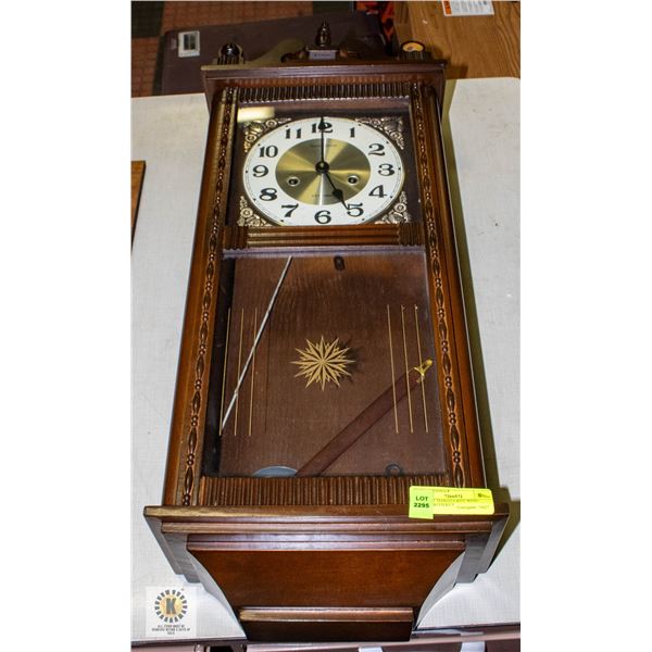 DANIERL DAKOTA KEY WIND CLOCK WITH KEY
