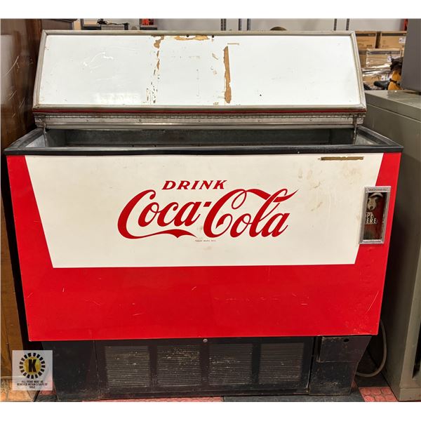 VINTAGE COCA-COLA COOLER H-38.5" W-26.5" L-44.5"