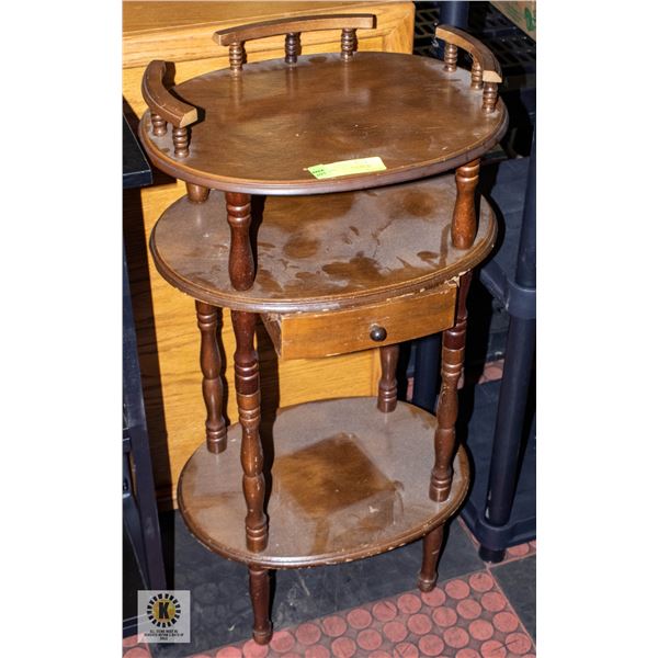 OVAL 3 TIERED PLANT STAND H-31"