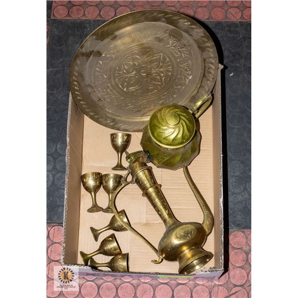 BRASS DECOR LOT  - INCLUDES COFFEE / TEA POTS