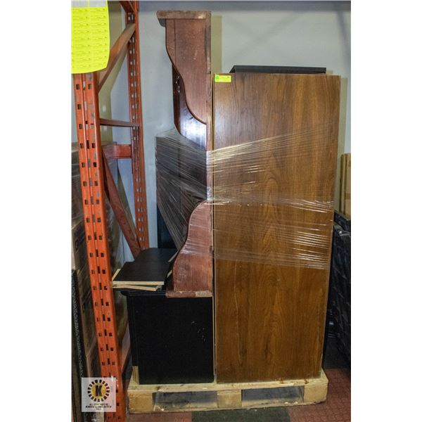 PALLET OF ESTATE INCLUDES DRESSER