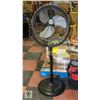 Image 1 : LARGE GARRISON STAND UP ROUND FAN NEEDS CLEANING